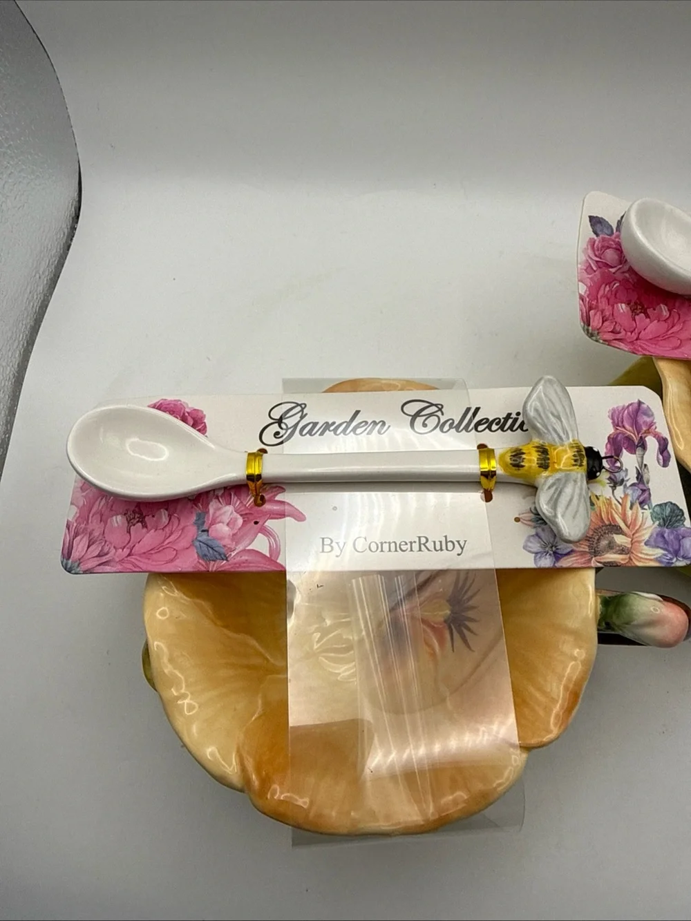 2 Corner Ruby Garden Collection Yellow Pansy Flower Cup & Leaf Saucer Bee Spoon